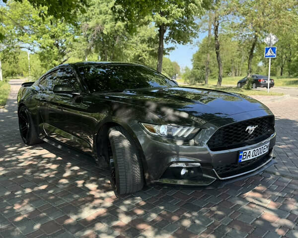 Сірий Форд Мустанг, об'ємом двигуна 2.3 л та пробігом 125 тис. км за 13300 $, фото 7 на Automoto.ua