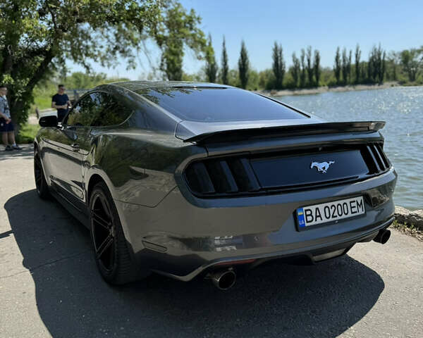Сірий Форд Мустанг, об'ємом двигуна 2.3 л та пробігом 125 тис. км за 13999 $, фото 3 на Automoto.ua