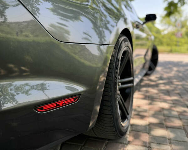 Сірий Форд Мустанг, об'ємом двигуна 2.3 л та пробігом 125 тис. км за 13999 $, фото 8 на Automoto.ua