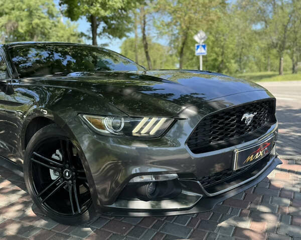 Сірий Форд Мустанг, об'ємом двигуна 2.3 л та пробігом 125 тис. км за 13999 $, фото 17 на Automoto.ua