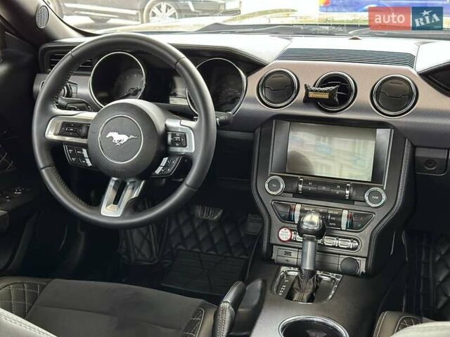 Серый Форд Мустанг, объемом двигателя 2.3 л и пробегом 143 тыс. км за 15400 $, фото 6 на Automoto.ua