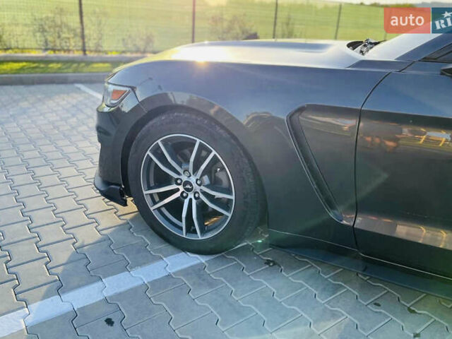 Сірий Форд Мустанг, об'ємом двигуна 2.26 л та пробігом 151 тис. км за 15200 $, фото 5 на Automoto.ua