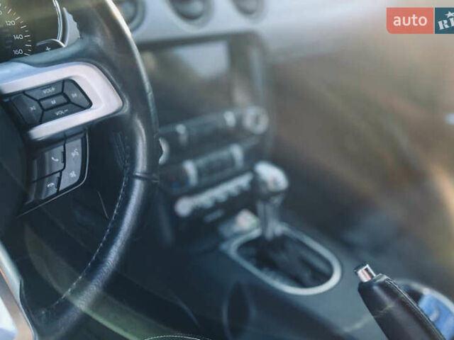 Сірий Форд Мустанг, об'ємом двигуна 2.26 л та пробігом 151 тис. км за 15200 $, фото 12 на Automoto.ua