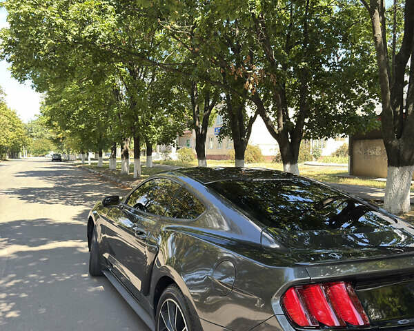 Серый Форд Мустанг, объемом двигателя 2.26 л и пробегом 166 тыс. км за 13500 $, фото 9 на Automoto.ua