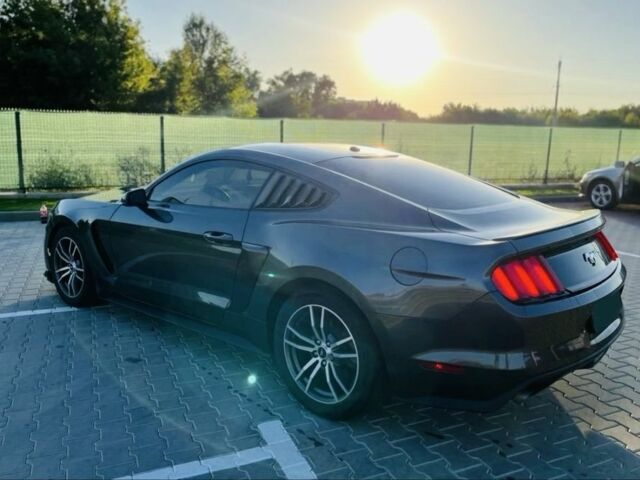 Серый Форд Мустанг, объемом двигателя 2.26 л и пробегом 145 тыс. км за 15200 $, фото 5 на Automoto.ua