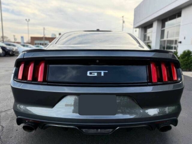 Серый Форд Мустанг, объемом двигателя 5 л и пробегом 76 тыс. км за 4500 $, фото 6 на Automoto.ua