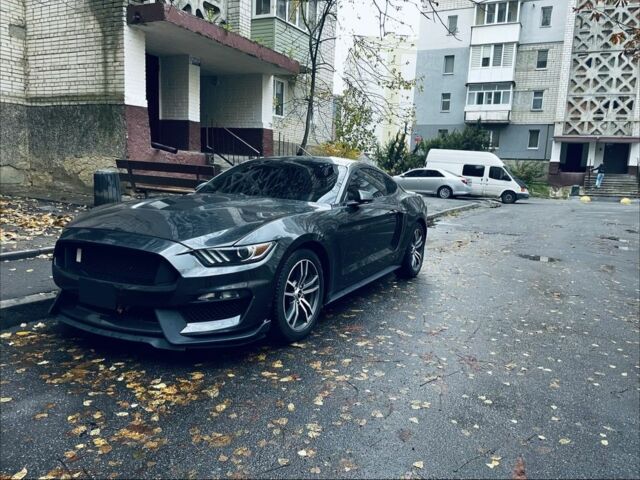 Серый Форд Мустанг, объемом двигателя 2.26 л и пробегом 145 тыс. км за 15200 $, фото 15 на Automoto.ua