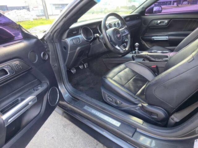 Сірий Форд Мустанг, об'ємом двигуна 5 л та пробігом 72 тис. км за 9900 $, фото 8 на Automoto.ua