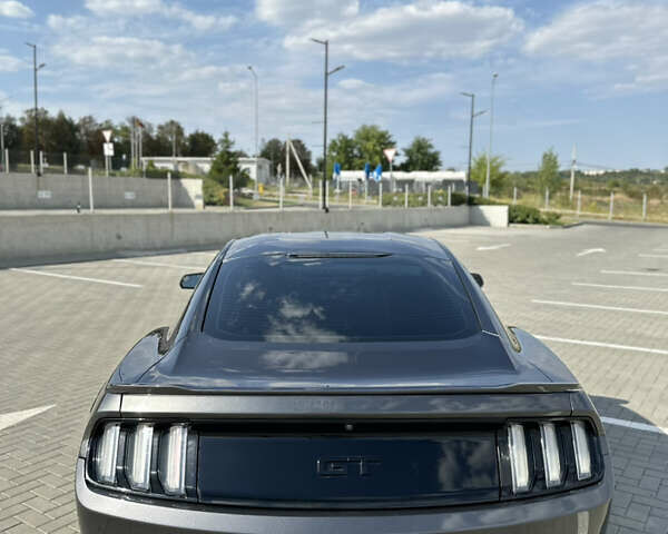 Серый Форд Мустанг, объемом двигателя 2.3 л и пробегом 110 тыс. км за 15555 $, фото 6 на Automoto.ua