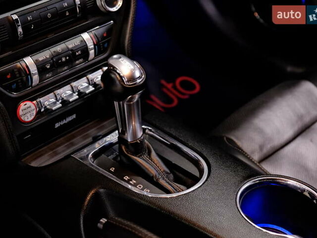 Серый Форд Мустанг, объемом двигателя 2.3 л и пробегом 91 тыс. км за 13900 $, фото 15 на Automoto.ua