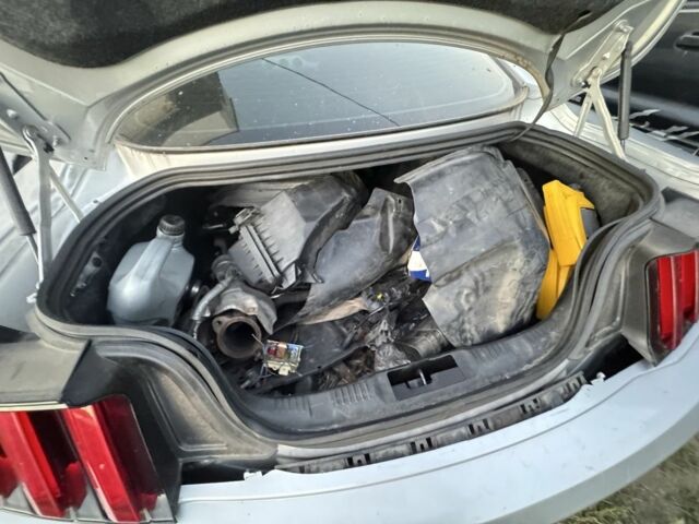 Серый Форд Мустанг, объемом двигателя 2.3 л и пробегом 124 тыс. км за 4700 $, фото 7 на Automoto.ua