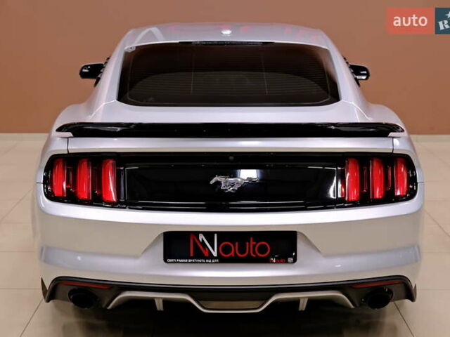 Серый Форд Мустанг, объемом двигателя 2.3 л и пробегом 91 тыс. км за 13900 $, фото 12 на Automoto.ua