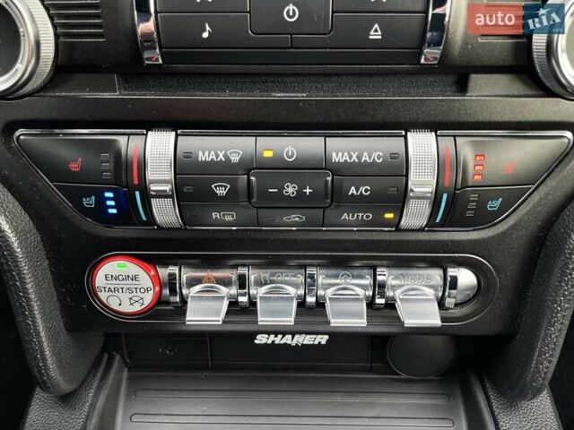 Серый Форд Мустанг, объемом двигателя 2.26 л и пробегом 98 тыс. км за 16700 $, фото 57 на Automoto.ua