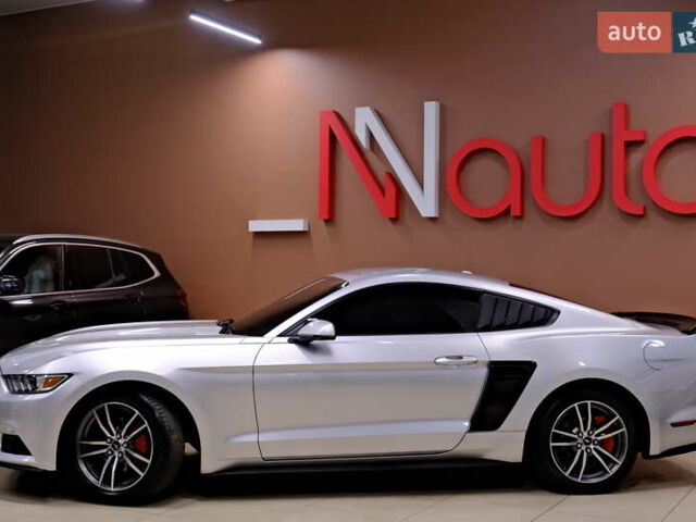 Серый Форд Мустанг, объемом двигателя 2.3 л и пробегом 91 тыс. км за 13900 $, фото 11 на Automoto.ua