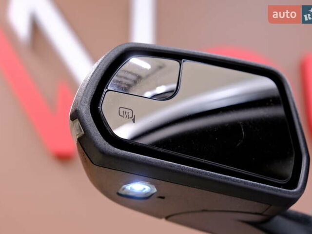 Серый Форд Мустанг, объемом двигателя 2.3 л и пробегом 91 тыс. км за 13900 $, фото 39 на Automoto.ua