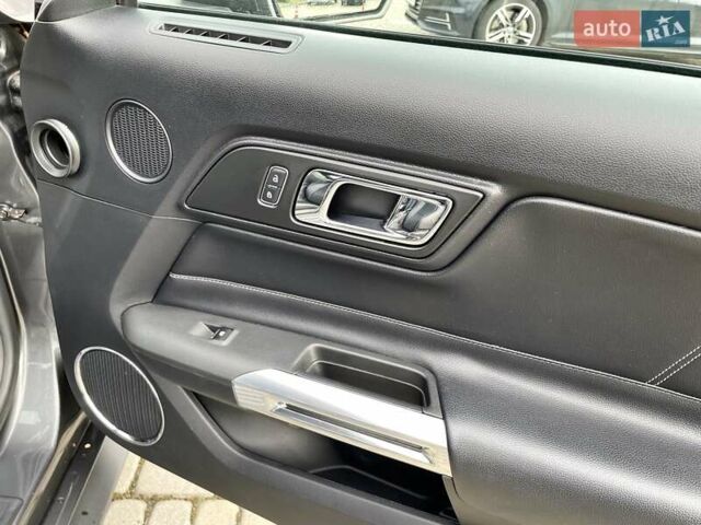 Серый Форд Мустанг, объемом двигателя 2.26 л и пробегом 98 тыс. км за 16700 $, фото 26 на Automoto.ua