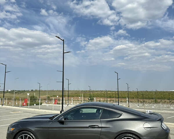 Серый Форд Мустанг, объемом двигателя 2.3 л и пробегом 110 тыс. км за 15555 $, фото 8 на Automoto.ua