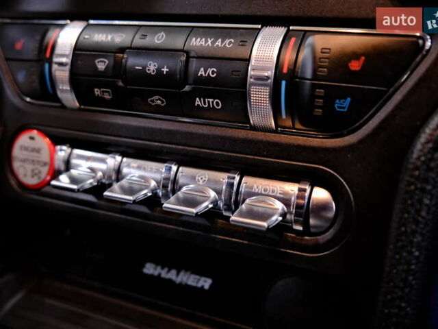 Серый Форд Мустанг, объемом двигателя 2.3 л и пробегом 91 тыс. км за 13900 $, фото 18 на Automoto.ua