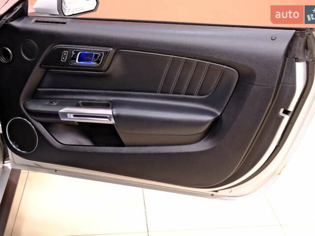 Серый Форд Мустанг, объемом двигателя 2.3 л и пробегом 91 тыс. км за 13900 $, фото 32 на Automoto.ua