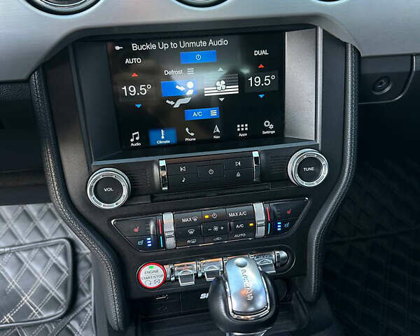 Серый Форд Мустанг, объемом двигателя 2.26 л и пробегом 161 тыс. км за 13599 $, фото 14 на Automoto.ua