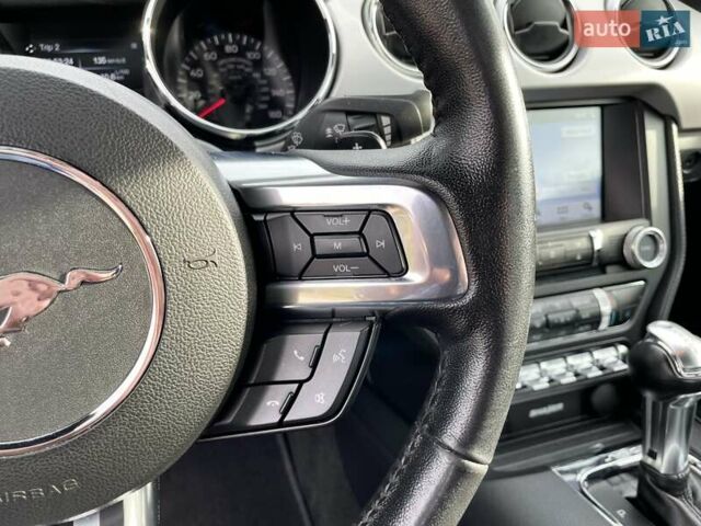 Серый Форд Мустанг, объемом двигателя 2.26 л и пробегом 98 тыс. км за 16700 $, фото 35 на Automoto.ua