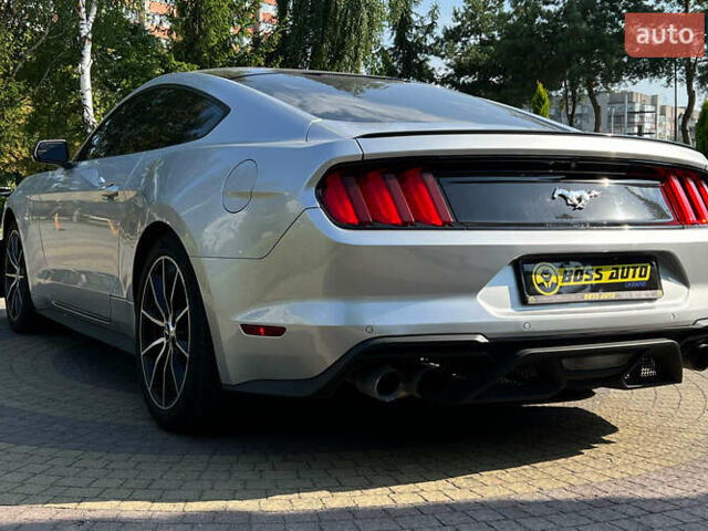 Серый Форд Мустанг, объемом двигателя 2.3 л и пробегом 91 тыс. км за 16999 $, фото 4 на Automoto.ua