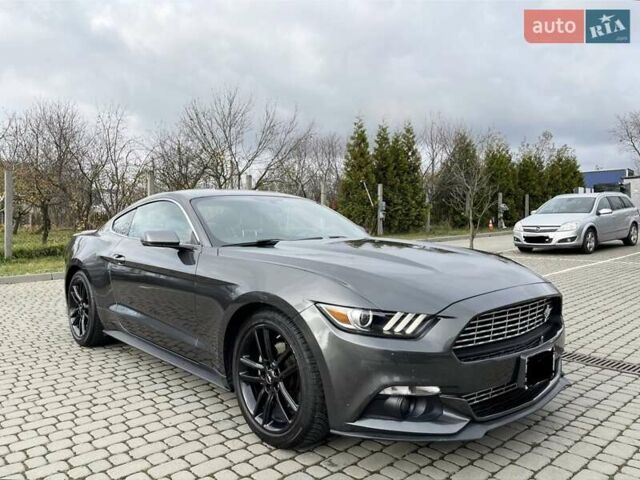 Серый Форд Мустанг, объемом двигателя 2.26 л и пробегом 98 тыс. км за 16700 $, фото 1 на Automoto.ua
