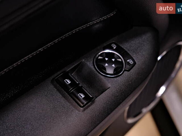 Серый Форд Мустанг, объемом двигателя 2.3 л и пробегом 91 тыс. км за 13900 $, фото 25 на Automoto.ua