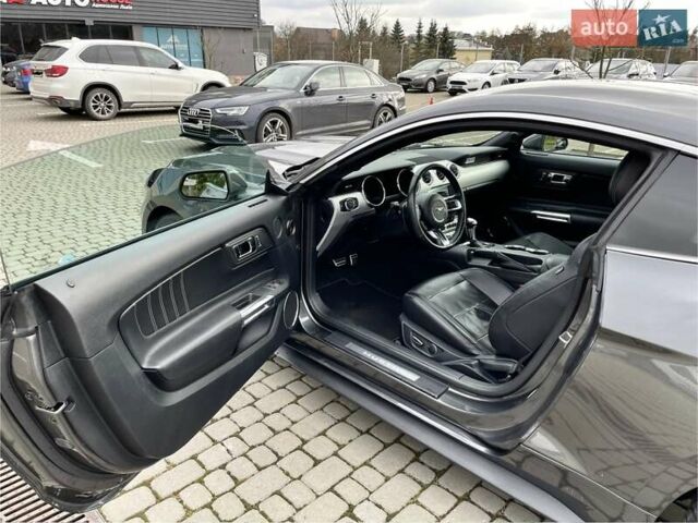 Серый Форд Мустанг, объемом двигателя 2.26 л и пробегом 98 тыс. км за 16700 $, фото 17 на Automoto.ua