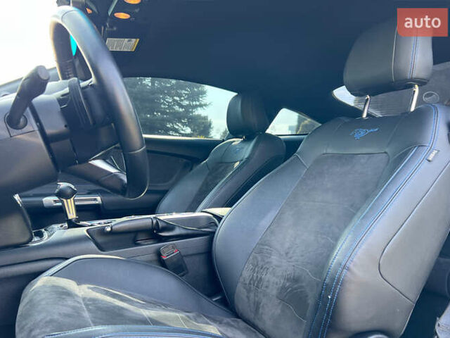 Серый Форд Мустанг, объемом двигателя 2.3 л и пробегом 91 тыс. км за 16999 $, фото 8 на Automoto.ua