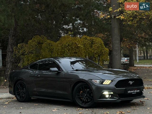 Серый Форд Мустанг, объемом двигателя 2.26 л и пробегом 99 тыс. км за 14999 $, фото 8 на Automoto.ua