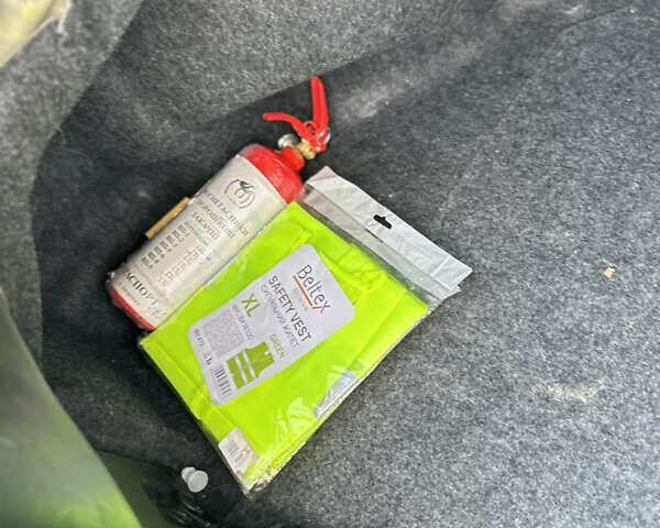 Серый Форд Мустанг, объемом двигателя 2.3 л и пробегом 110 тыс. км за 15555 $, фото 24 на Automoto.ua