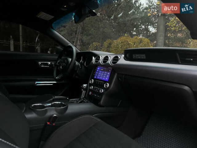 Серый Форд Мустанг, объемом двигателя 2.26 л и пробегом 99 тыс. км за 14999 $, фото 20 на Automoto.ua