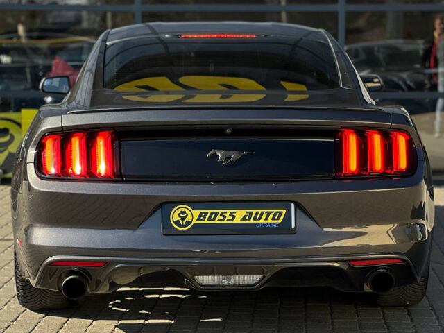 Сірий Форд Мустанг, об'ємом двигуна 2.3 л та пробігом 124 тис. км за 17000 $, фото 4 на Automoto.ua