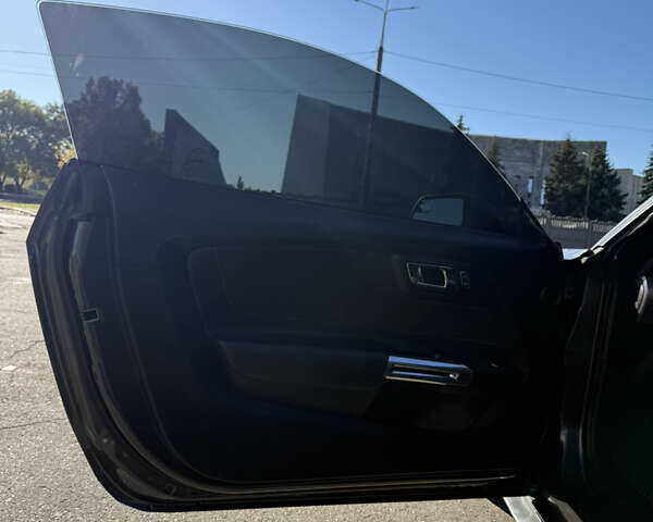 Форд Мустанг 2016 в Николаеве на Automoto.ua Серый Форд Мустанг, объемом двигателя 2.3 л и пробегом 99 тыс. км за 15000 $, фото 15 на Automoto.ua