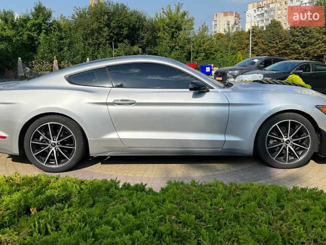 Серый Форд Мустанг, объемом двигателя 2.3 л и пробегом 91 тыс. км за 16999 $, фото 7 на Automoto.ua