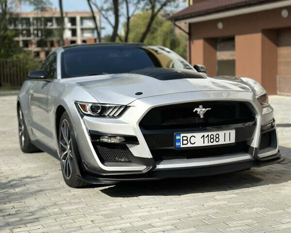 Серый Форд Мустанг, объемом двигателя 2.3 л и пробегом 91 тыс. км за 16500 $, фото 1 на Automoto.ua