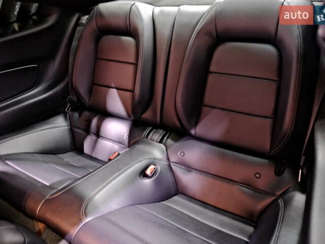 Серый Форд Мустанг, объемом двигателя 2.3 л и пробегом 91 тыс. км за 13900 $, фото 30 на Automoto.ua