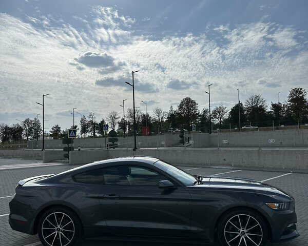 Серый Форд Мустанг, объемом двигателя 2.3 л и пробегом 110 тыс. км за 15555 $, фото 4 на Automoto.ua