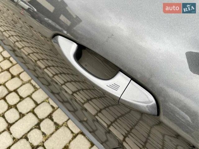 Серый Форд Мустанг, объемом двигателя 2.26 л и пробегом 98 тыс. км за 16700 $, фото 61 на Automoto.ua