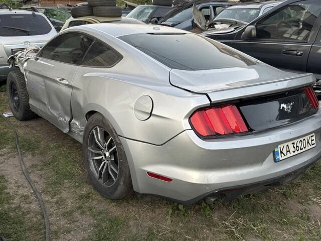 Серый Форд Мустанг, объемом двигателя 2.3 л и пробегом 124 тыс. км за 4700 $, фото 1 на Automoto.ua