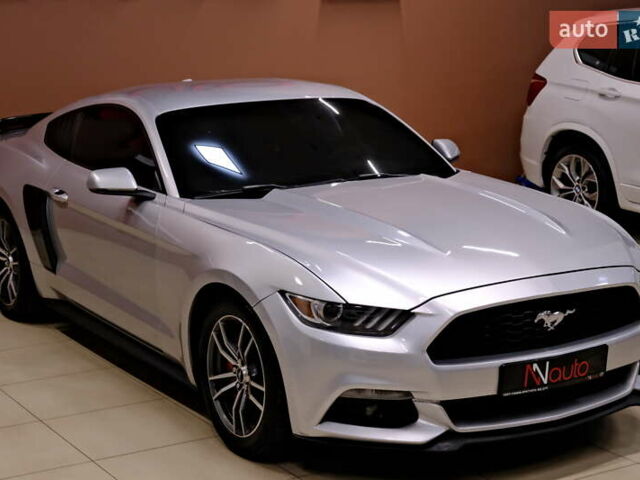 Серый Форд Мустанг, объемом двигателя 2.3 л и пробегом 91 тыс. км за 13900 $, фото 3 на Automoto.ua