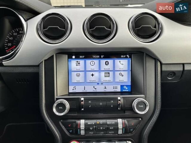 Серый Форд Мустанг, объемом двигателя 2.26 л и пробегом 98 тыс. км за 16700 $, фото 53 на Automoto.ua