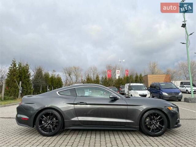 Серый Форд Мустанг, объемом двигателя 2.26 л и пробегом 98 тыс. км за 16700 $, фото 8 на Automoto.ua