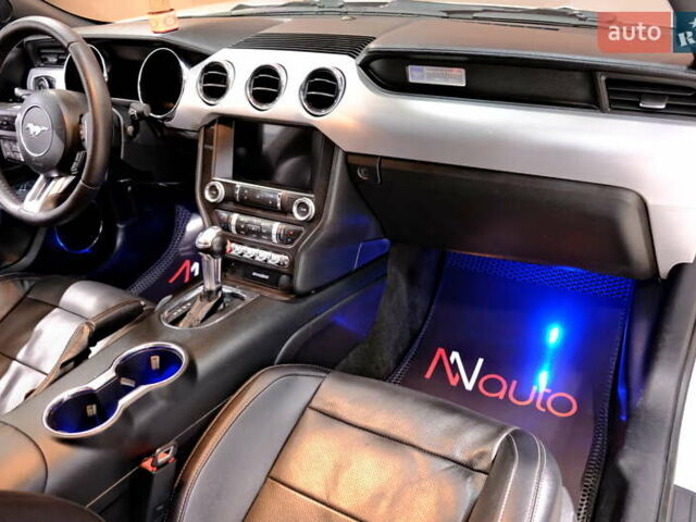 Серый Форд Мустанг, объемом двигателя 2.3 л и пробегом 91 тыс. км за 13900 $, фото 34 на Automoto.ua