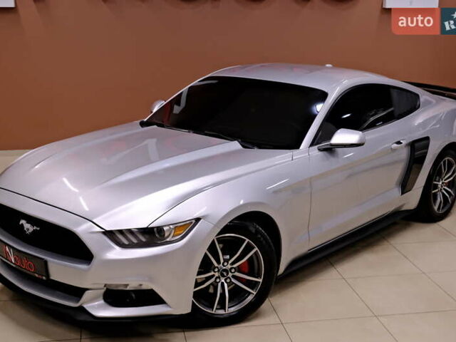 Серый Форд Мустанг, объемом двигателя 2.3 л и пробегом 91 тыс. км за 13900 $, фото 8 на Automoto.ua