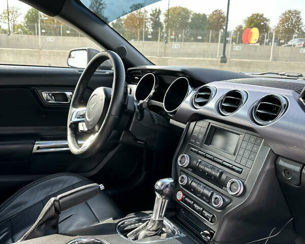 Серый Форд Мустанг, объемом двигателя 2.3 л и пробегом 110 тыс. км за 15555 $, фото 14 на Automoto.ua
