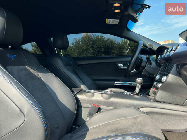 Серый Форд Мустанг, объемом двигателя 2.3 л и пробегом 91 тыс. км за 16999 $, фото 10 на Automoto.ua