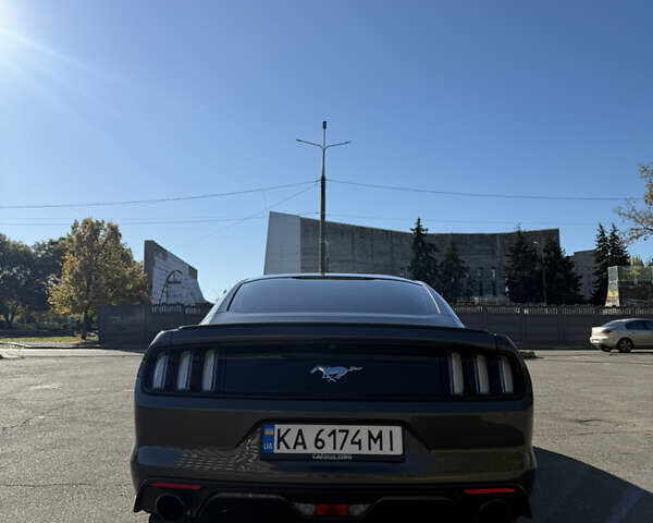 Форд Мустанг 2016 в Николаеве на Automoto.ua Серый Форд Мустанг, объемом двигателя 2.3 л и пробегом 99 тыс. км за 15000 $, фото 4 на Automoto.ua