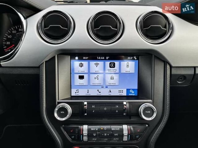 Серый Форд Мустанг, объемом двигателя 2.26 л и пробегом 98 тыс. км за 16700 $, фото 54 на Automoto.ua